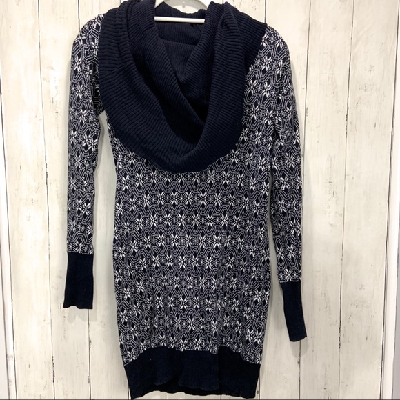 If It Were Me Sweaters Fairaisle Pattern Navy Drape Cowl Neck